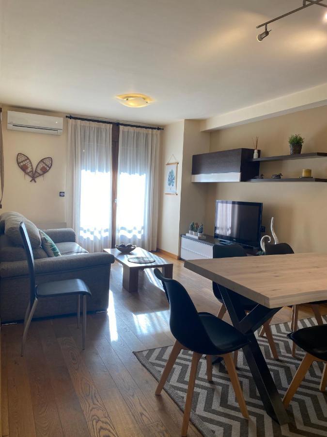 Apartament Neret I Сор Екстер'єр фото