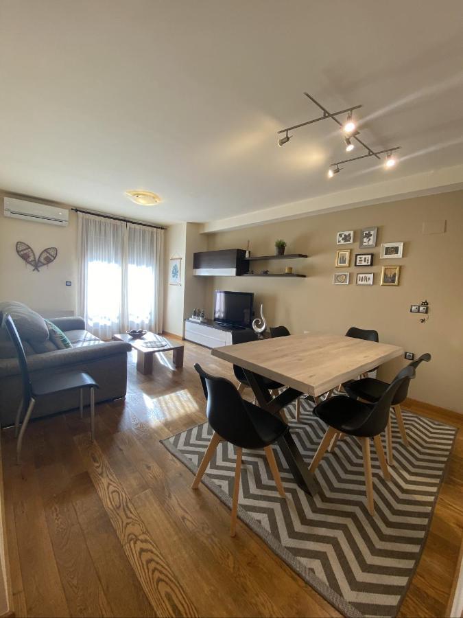 Apartament Neret I Сор Екстер'єр фото