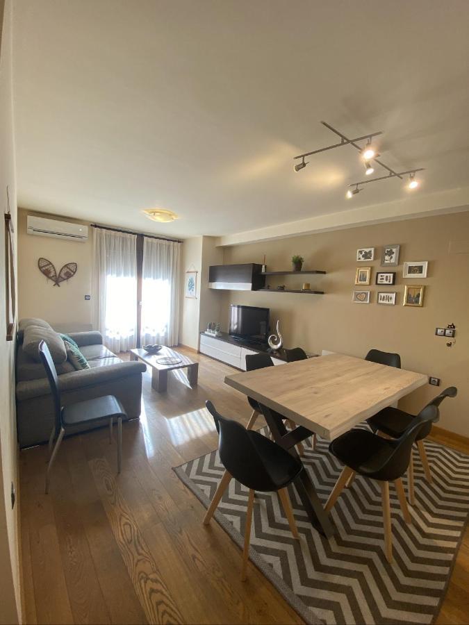 Apartament Neret I Сор Екстер'єр фото